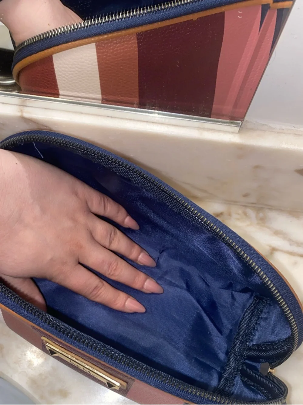 Nicole Miller New York Cosmetic/Makeup Bag